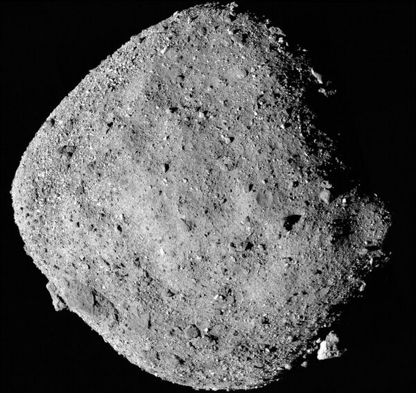 Фото астероида Бенну, сделанное 2 декабря 2018-го аппаратом НАСА OSIRIS-REx с расстояния 24 километра Фото астероида Бенну, сделанное 2 декабря 2018-го аппаратом НАСА OSIRIS-REx с расстояния 24 километра