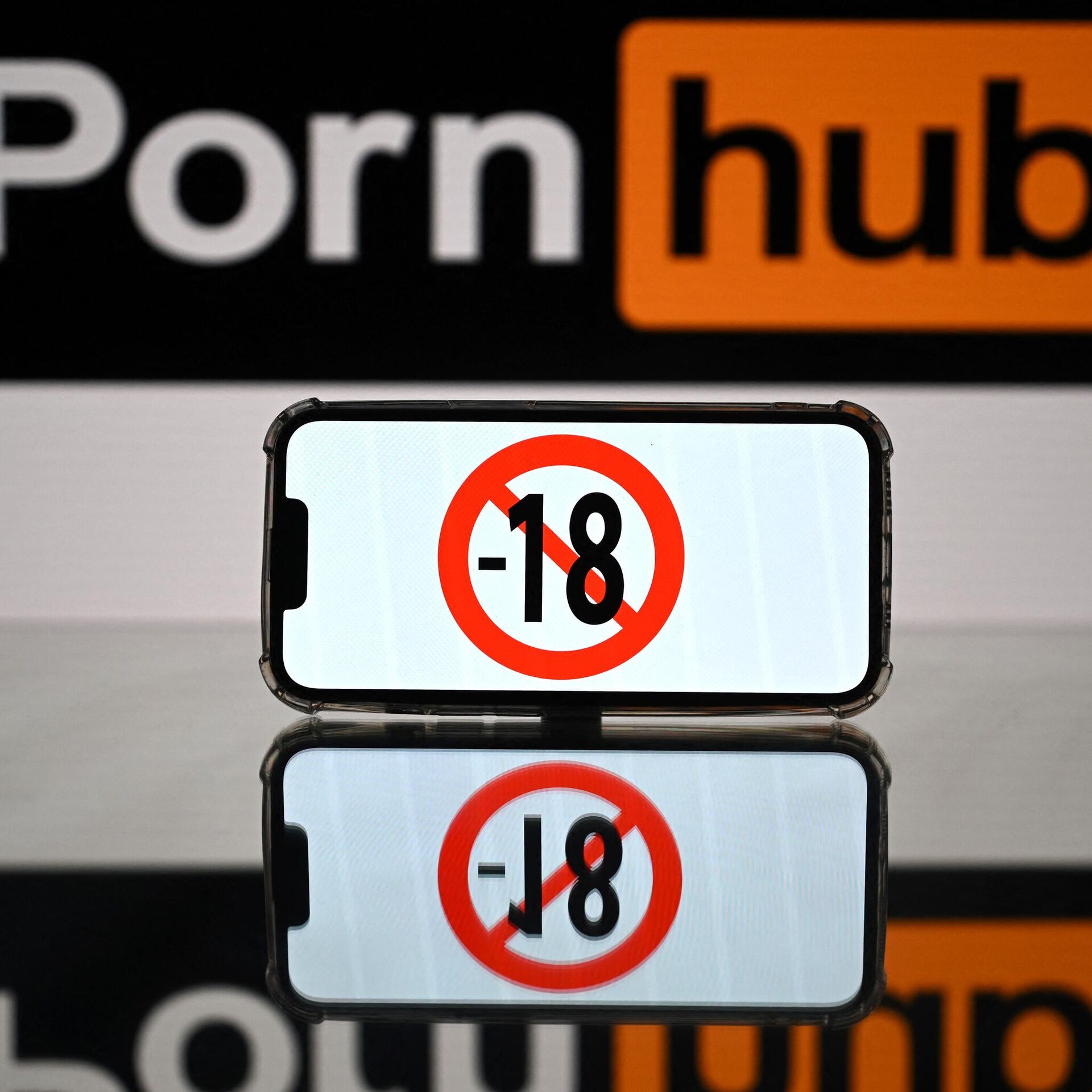 PornHub уволил единственного сотрудника в России - РИА Новости, 10.06.2022