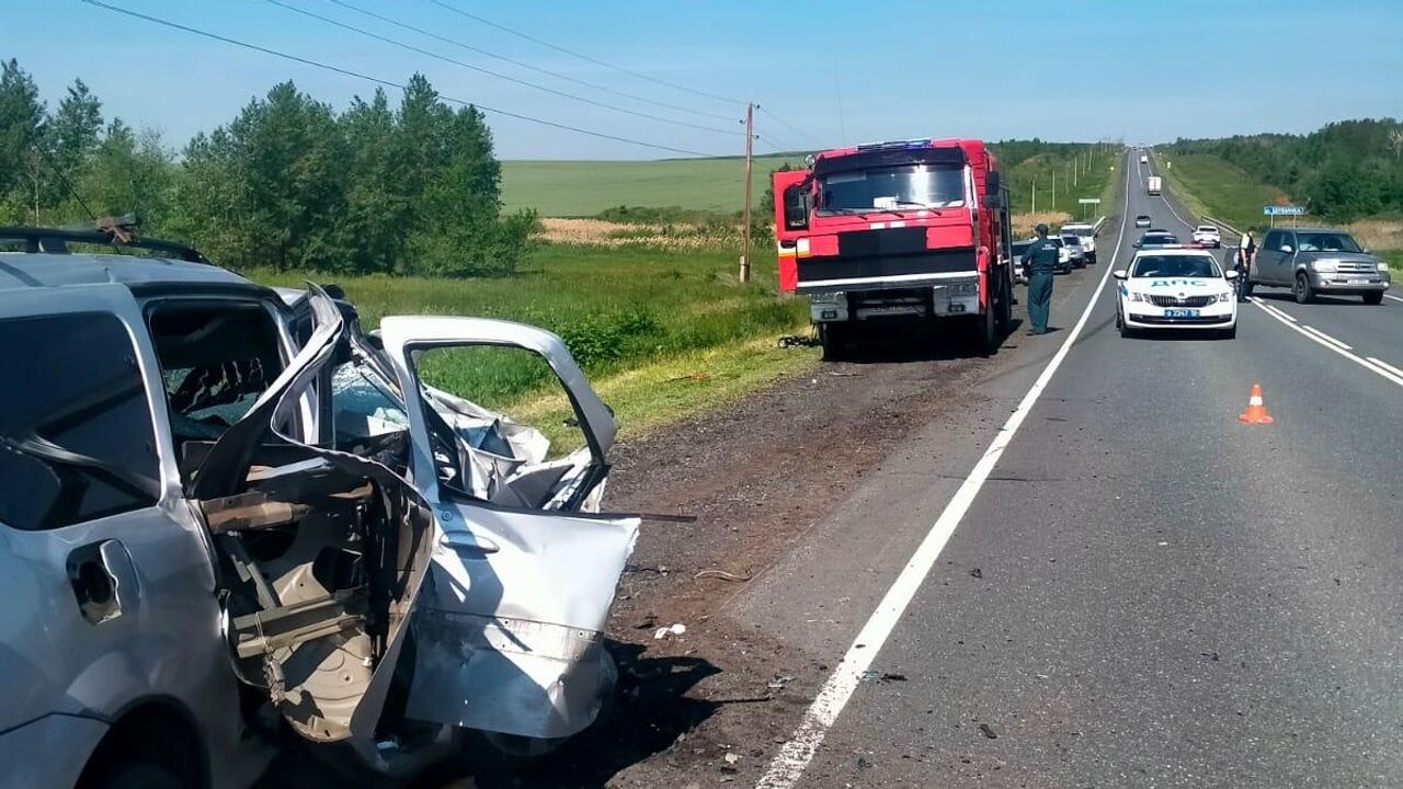 Число жертв ДТП в Оренбургской области увеличилось до шести человек - РИА  Новости, 12.06.2022