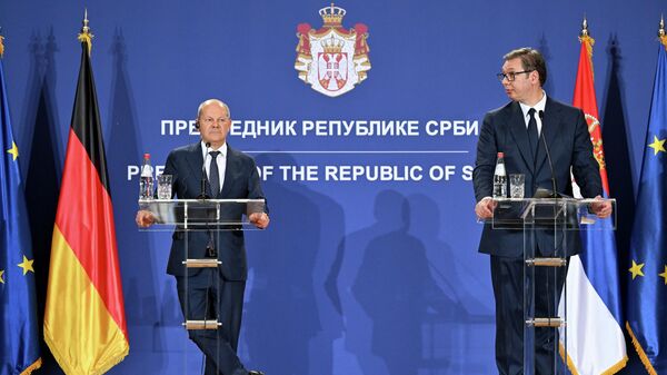 Канцлер Германии Олаф Шольц и президент Сербии Александр Вучич во время совместной пресс-конференции в Белграде