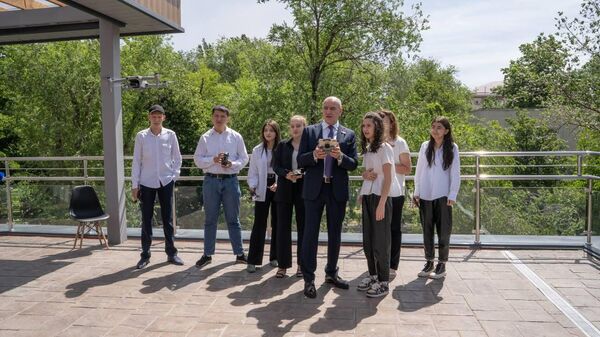В Карачаево-Черкесии в День России открылся Центр молодежного инновационного творчества