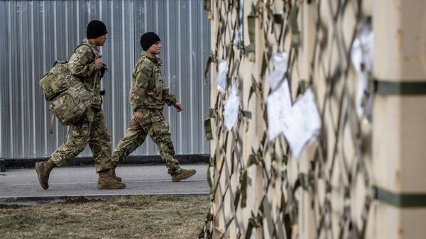 Американские военные на временной военной базе в Польше