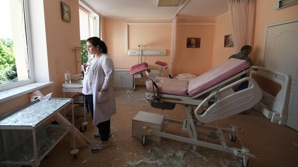 Родильное отделение Донецкого республиканского центра охраны материнства и детства, пострадавшего в результате попадания снаряда ВСУ
