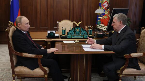 Президент России Владимир Путин и председатель Счетной палаты РФ Алексей Кудрин во время встречи