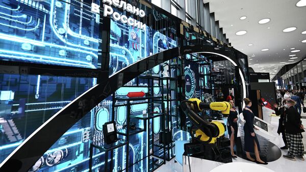 РЭЦ открыл на ПМЭФ галерею технологий Сделано в России