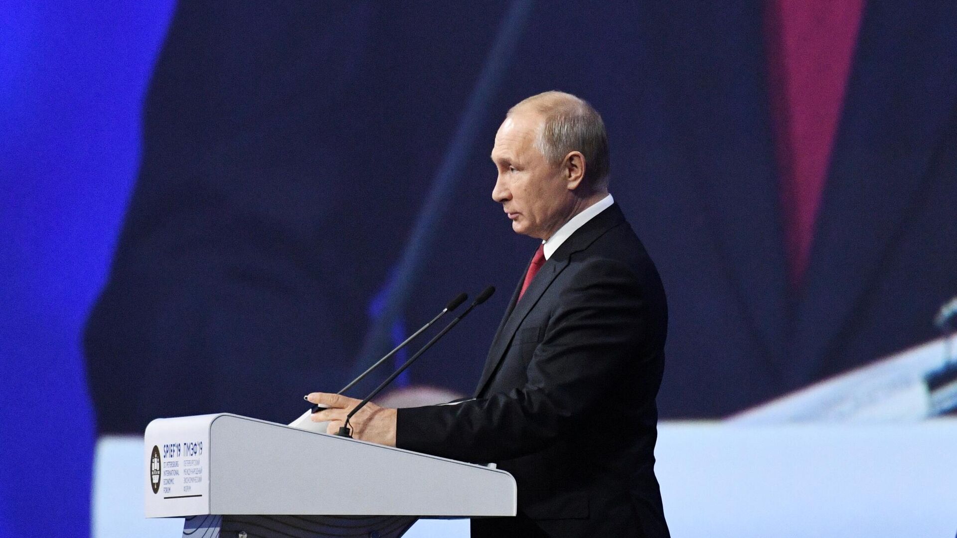 Песков: встречу Путина с главредами СМИ и военкорами пришлось сократить из-за кибератак