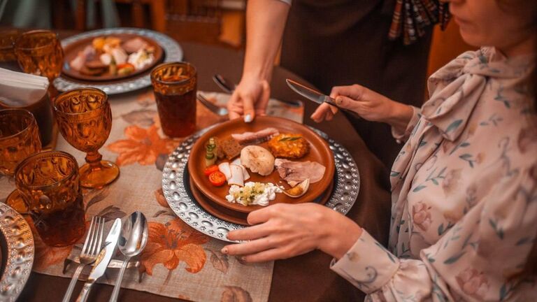 Закуски в ресторане Поварня