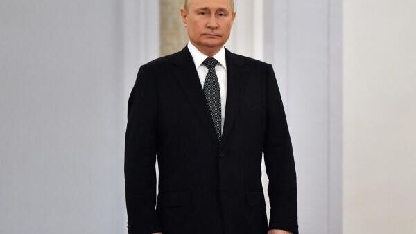 LIVE: Путин на совещании по поддержке автопрома