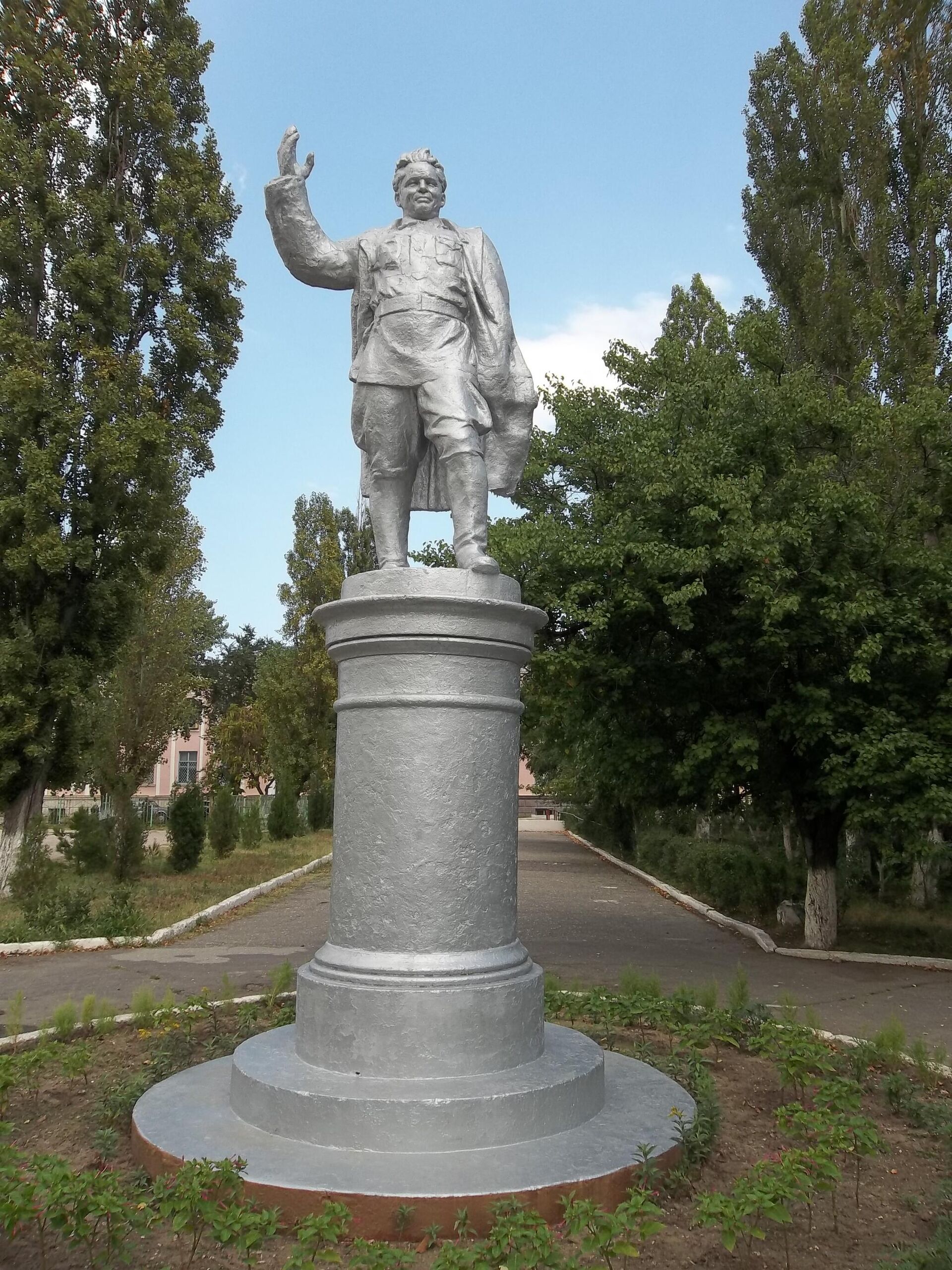 Памятник С.М. Кирову в Каспийске - РИА Новости, 1920, 18.06.2022
