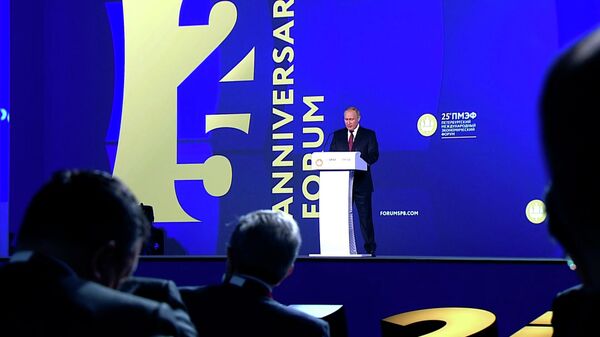 Путин: Россия входит в новую эпоху мощной и суверенной страной