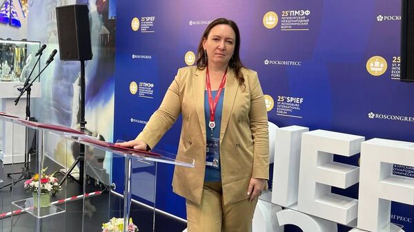 Ректор Московского государственного университета геодезии и картографии Камынина Надежда на форуме ПМЭФ-2022 