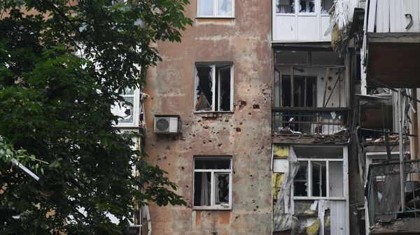 Украинские военные весь день сильно обстреливали Донецк