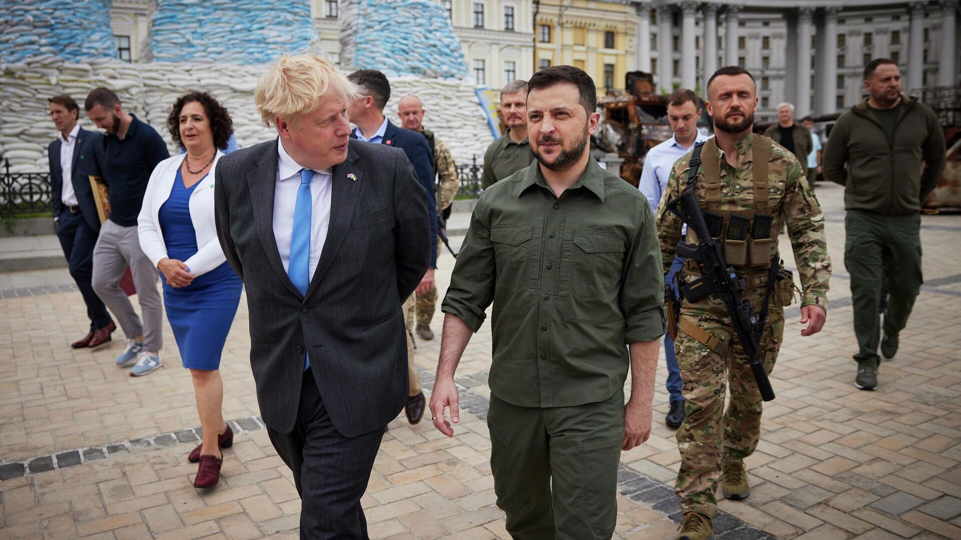 Премьер-министр Великобритании Борис Джонсон и президент Украины Владимир Зеленский во время встречи в Киеве - РИА Новости, 1920, 27.06.2022