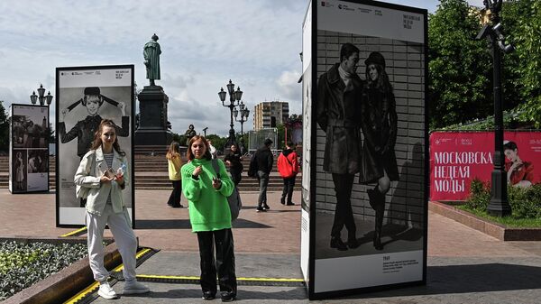 Выставка  Время и мода на Пушкинской площади