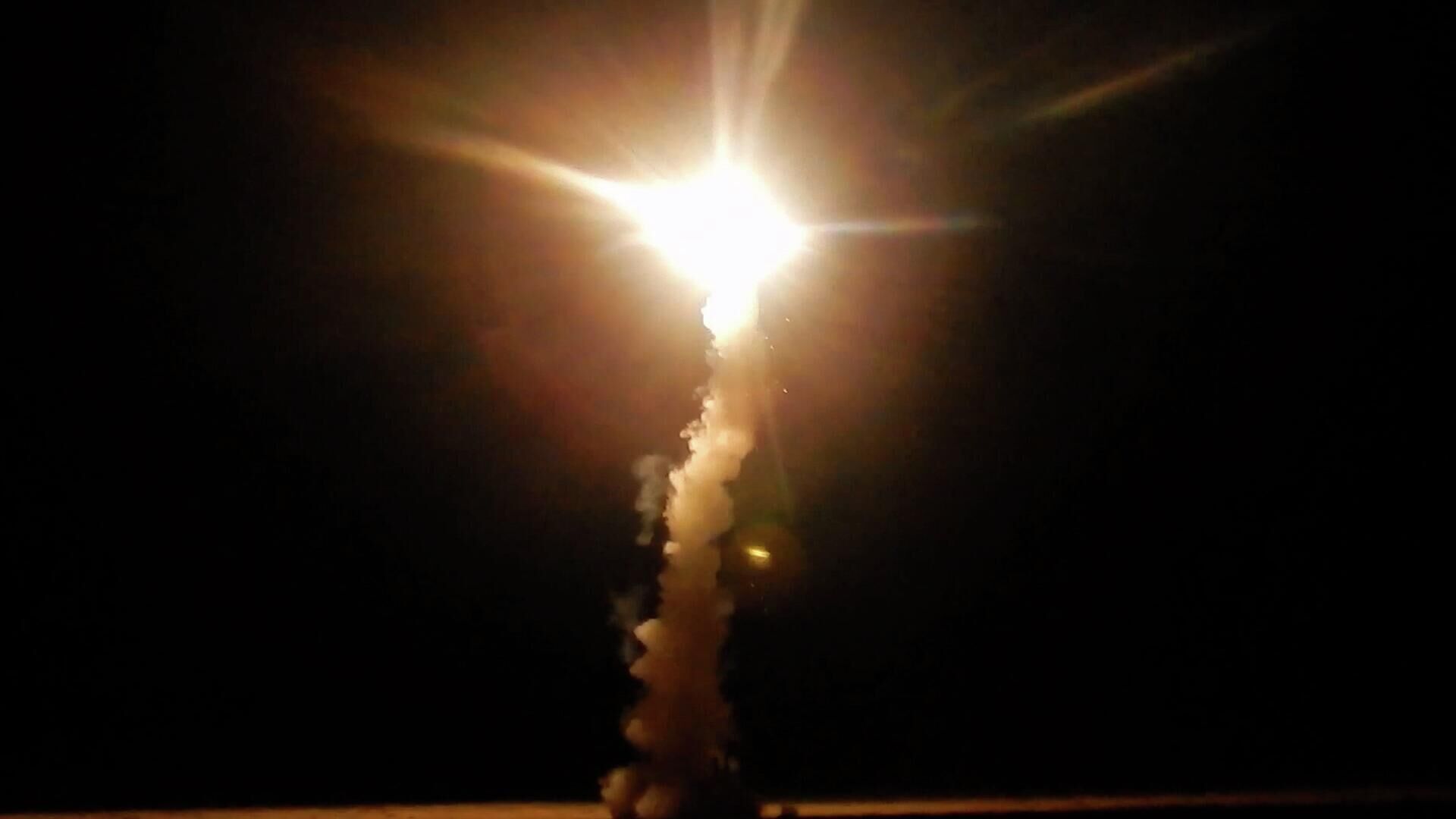 Кадры пуска высокоточной ракеты Оникс по объектам военной инфраструктуры Украины - РИА Новости, 1920, 20.06.2022