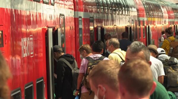 Дешевле сесть на поезд – немецкие водители о повышении цен на топливо