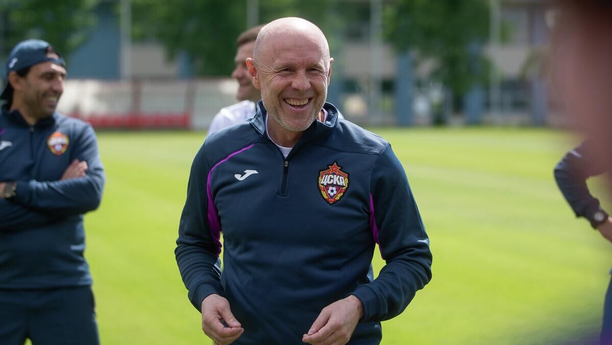 Главный тренер ПФК ЦСКА Владимир Федотов Главный тренер ПФК ЦСКА Владимир Федотов - РИА Новости, 1920, 16.10.2025