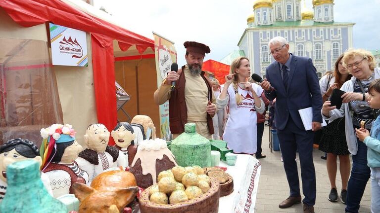 Участники фестиваля День пряника в Туле