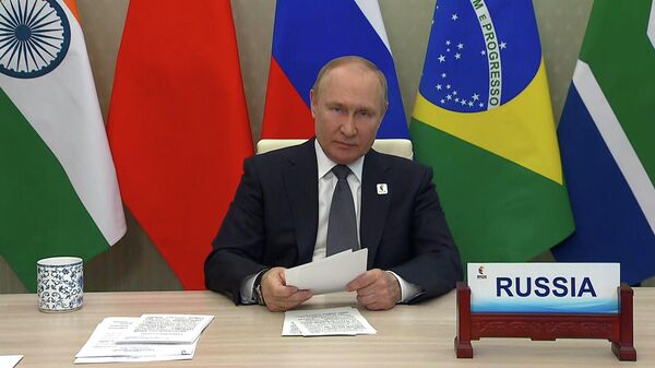 Путин заявил о необходимости совместного ответа на транснациональные угрозы