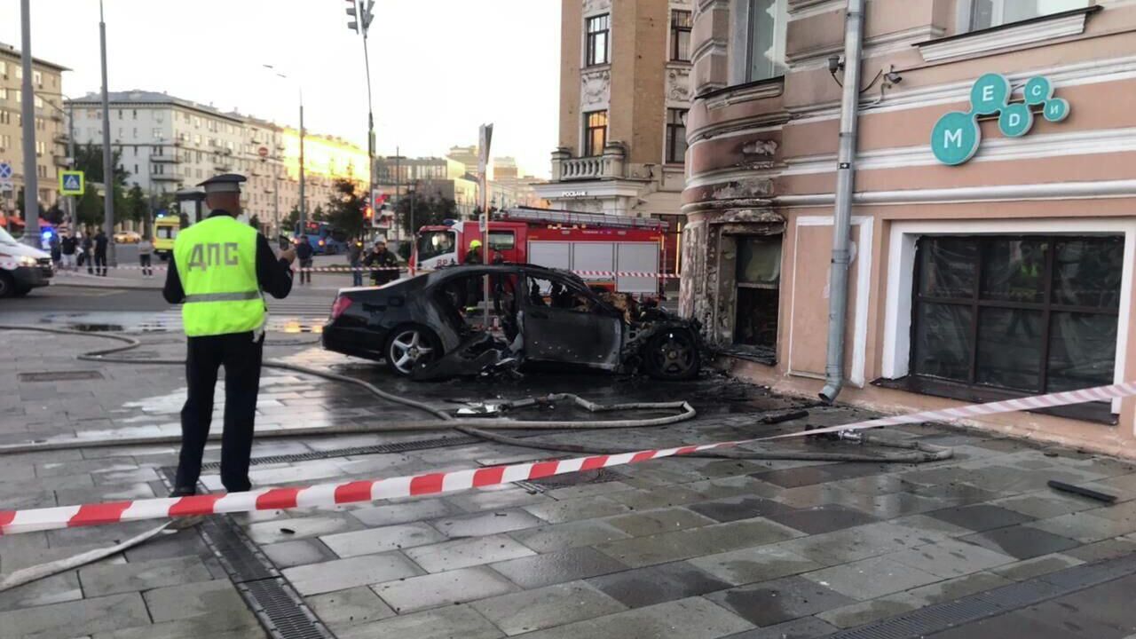 Источник назвал виновника крупного ДТП в центре Москвы - РИА Новости,  24.06.2022