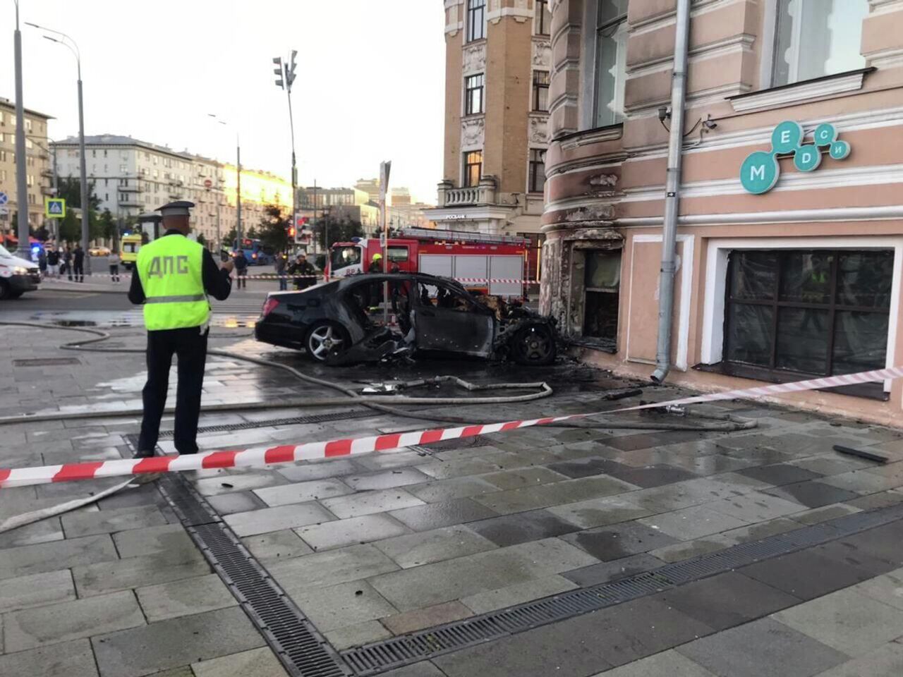 Тренер-герой спас шесть человек из горящей машины после ДТП: подробности -  РИА Новости Спорт, 24.06.2022