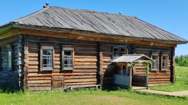 Дом крестьянина в этнографическом музее Хохловка