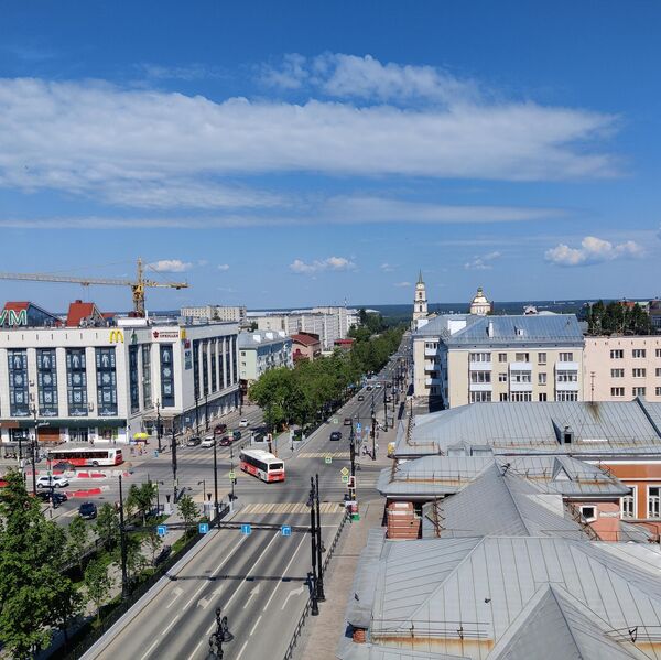 Вид на город с террасы ресторана-сыроварни Interview в Перми Вид на город с террасы ресторана-сыроварни Interview в Перми