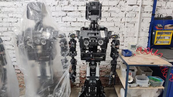 Так собирают сервисных роботов в компании Promobot в Перми
