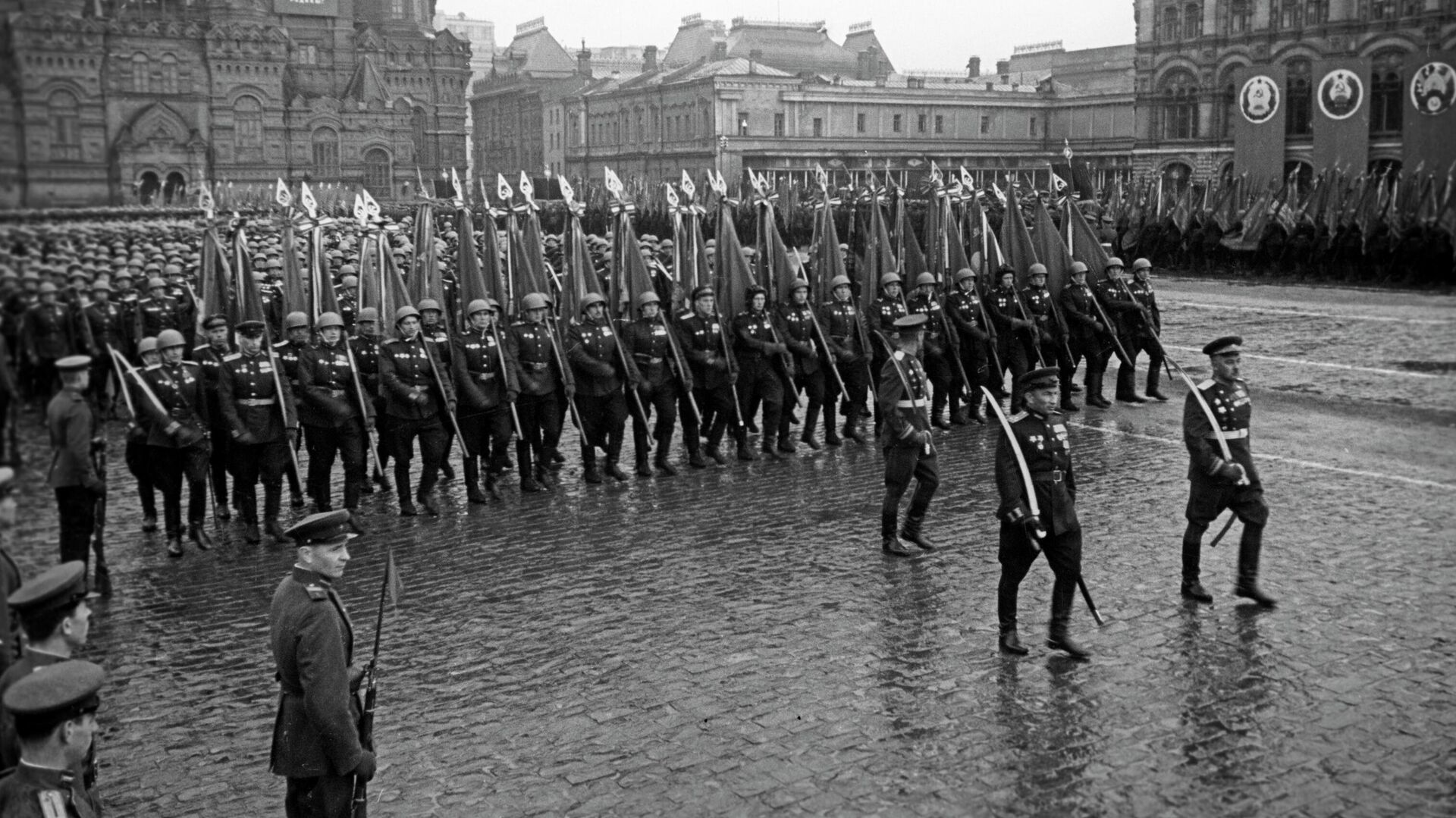 Парад Победы в 1945 году - РИА Новости, 1920, 09.05.2023
