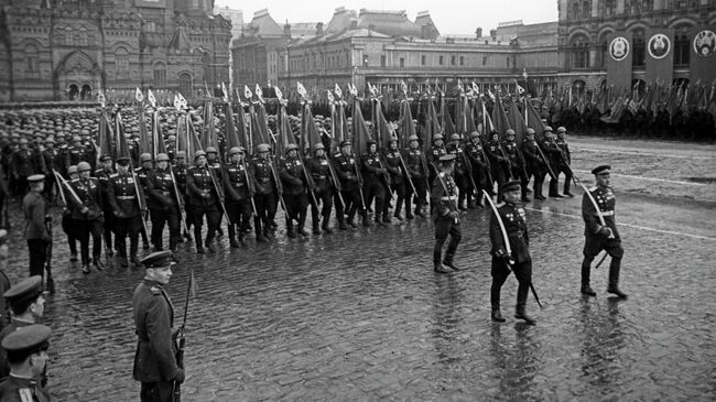 Парад Победы в 1945 году