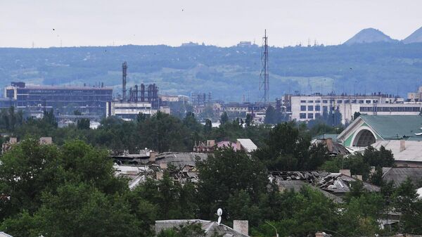 Под завалами в Северодонецке остаются тела погибших от обстрелов ВСУ