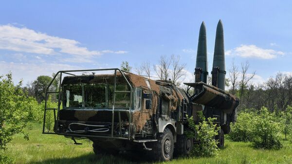 Белорусские военные проводят занятия по управлению ракетными ударами