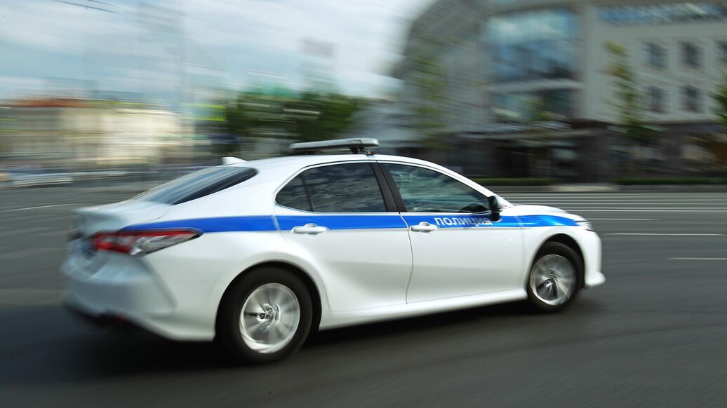 © РИА Новости / Мария ДевахинаПерейти в медиабанк<br>Автомобиль полиции. Архивное фото