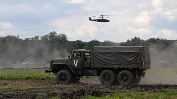 Ударный вертолет Ка-52 Вооруженных сил РФ в зоне специальной военной операции на Украине