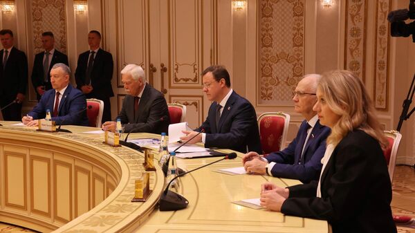 Встреча президента Белоруссии Александра Лукашенко с губернатором Самарской области Дмитрием Азаровым 