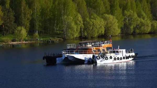 Прогулочно-экскурсионное судно Пилигрим в Тверской области