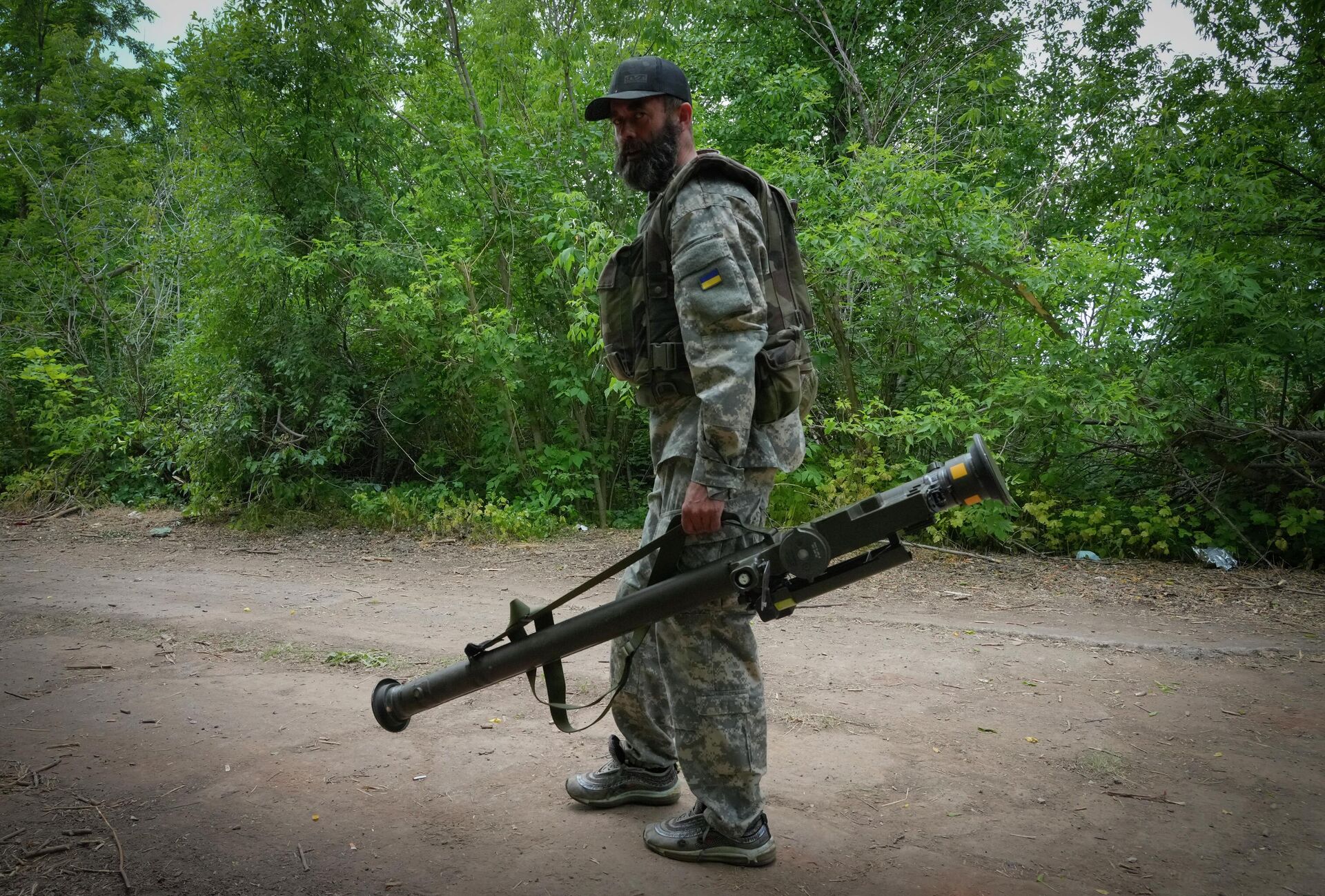 Украинский солдат с поставленным США ПЗРК Stinger в Донецкой области - РИА Новости, 1920, 14.07.2023