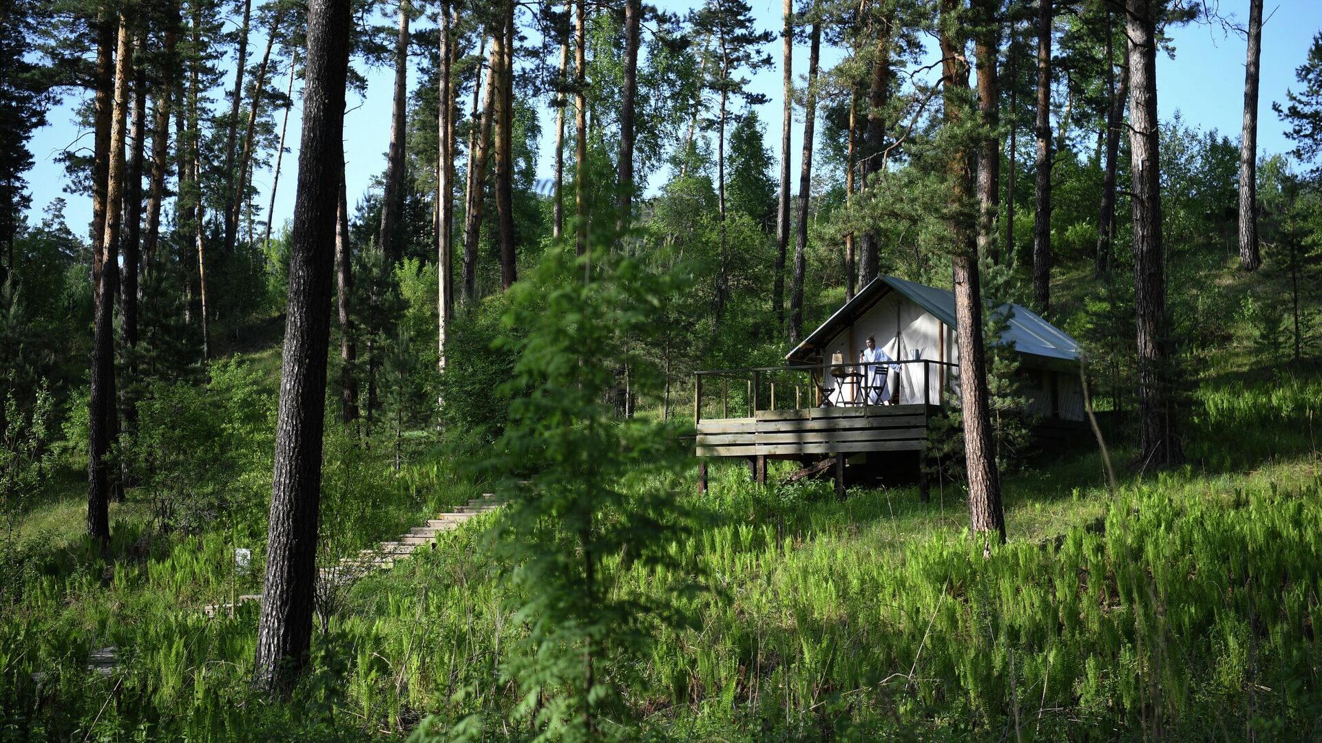 Тентхаус на территории глэмпинга Чепош парка в Республике Алтай Тентхаус на территории глэмпинга Чепош парка в Республике Алтай - РИА Новости, 1920, 08.10.2025