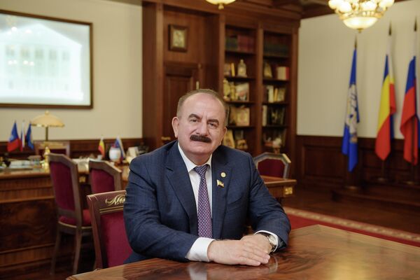 Ректор Донского государственного технического университета (ДГТУ) Бесарион Месхи Ректор Донского государственного технического университета (ДГТУ) Бесарион Месхи