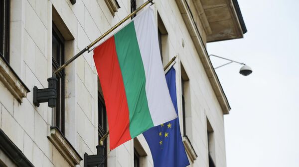 Флаги Болгарии и ЕС