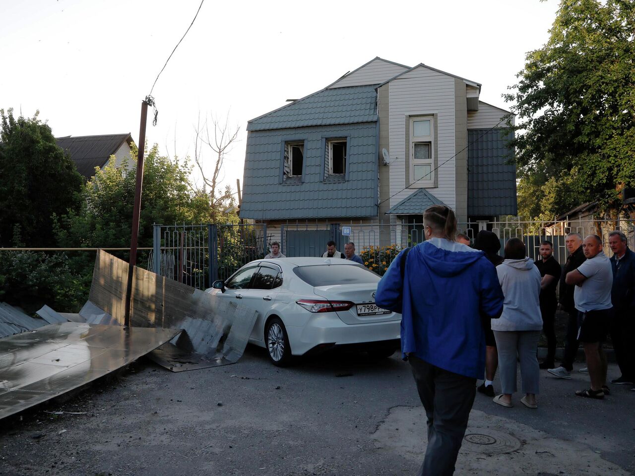 В Белгороде обломок ракеты ПВО застрял в кондиционере жилого дома - РИА  Новости, 03.07.2022