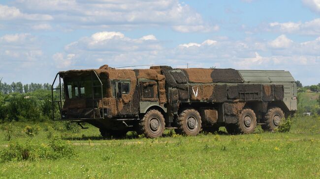 Ракетный комплекс Искандер на боевом дежурстве в зоне проведения спецоперации