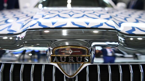 Автомобиль Aurus Hydrogen на Международной промышленной выставке Иннопром-2022 в Екатеринбурге
