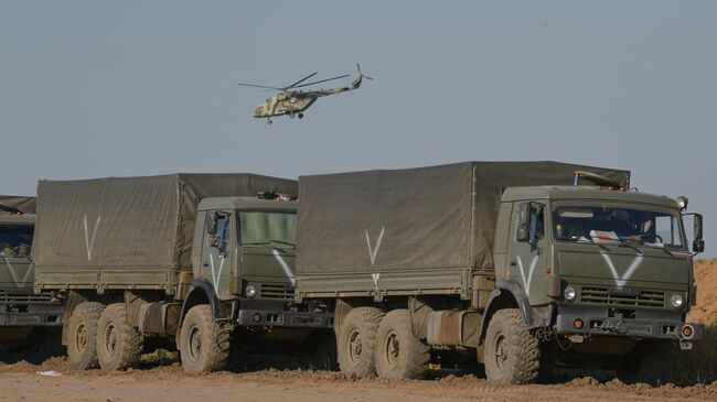 Автомобили доставляют боеприпасы в зону спецоперации