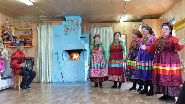 Жители села Десятниково