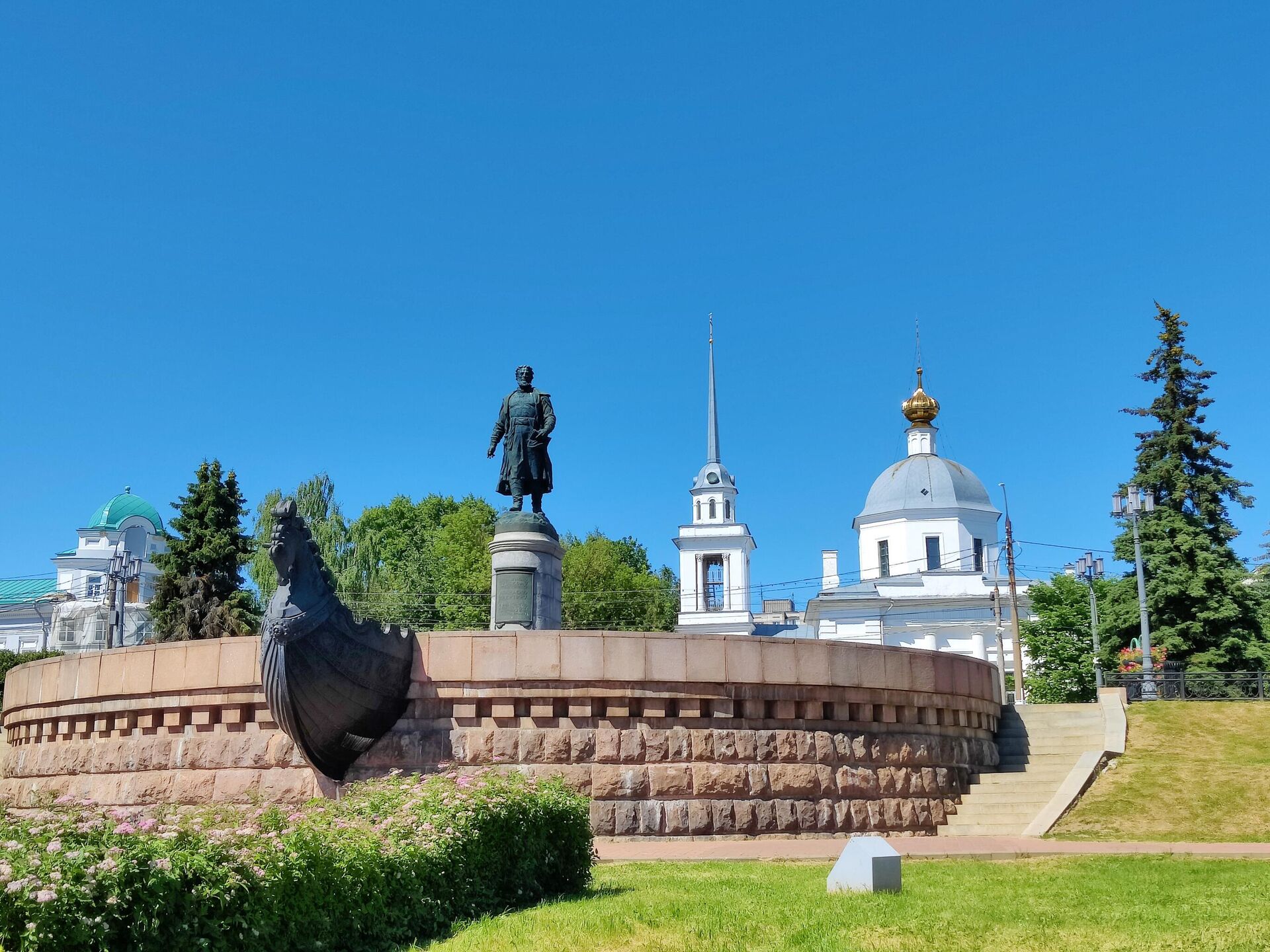 Памятник Афанасию Никитину в Твери - РИА Новости, 1920, 16.06.2023