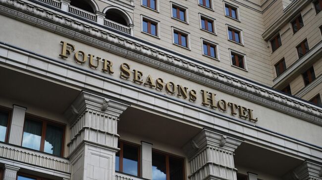 Гостиница Legend of Moscow (Four Seasons) на улице Охотный ряд в Москве