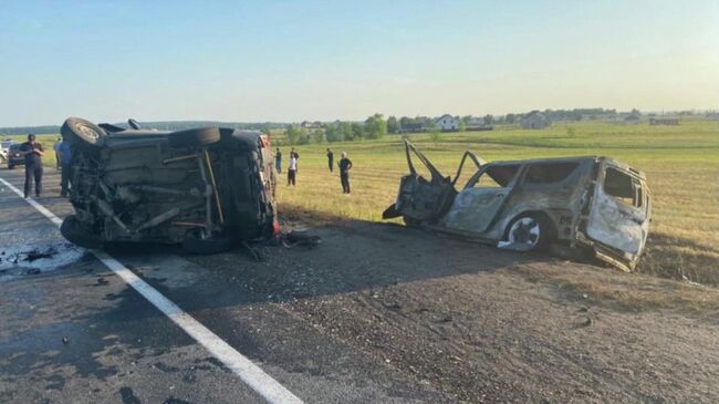 На месте ДТП с участием двух автомобилей в Красноярском районе Самарской области