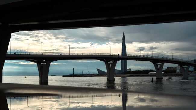 Вид на Лахта-центр в Санкт-Петербурге