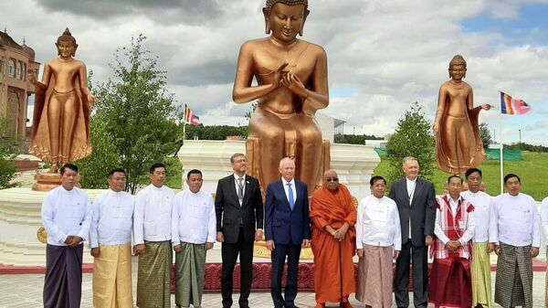 Открытие буддистской пагоды под Калугой при участии представителей Мьянмы